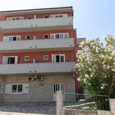Apartments Elena Tučepi Exteriér fotografie