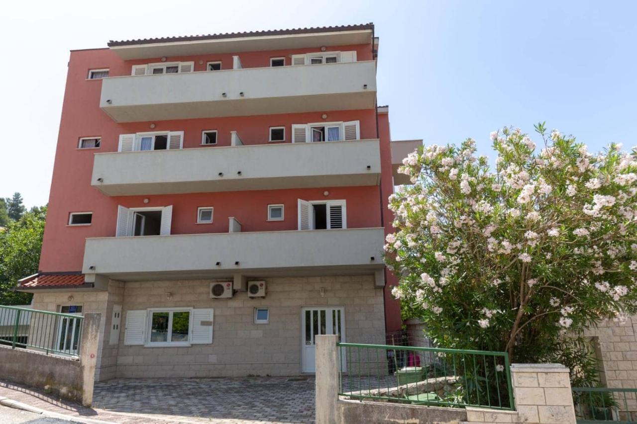 Apartments Elena Tučepi Exteriér fotografie
