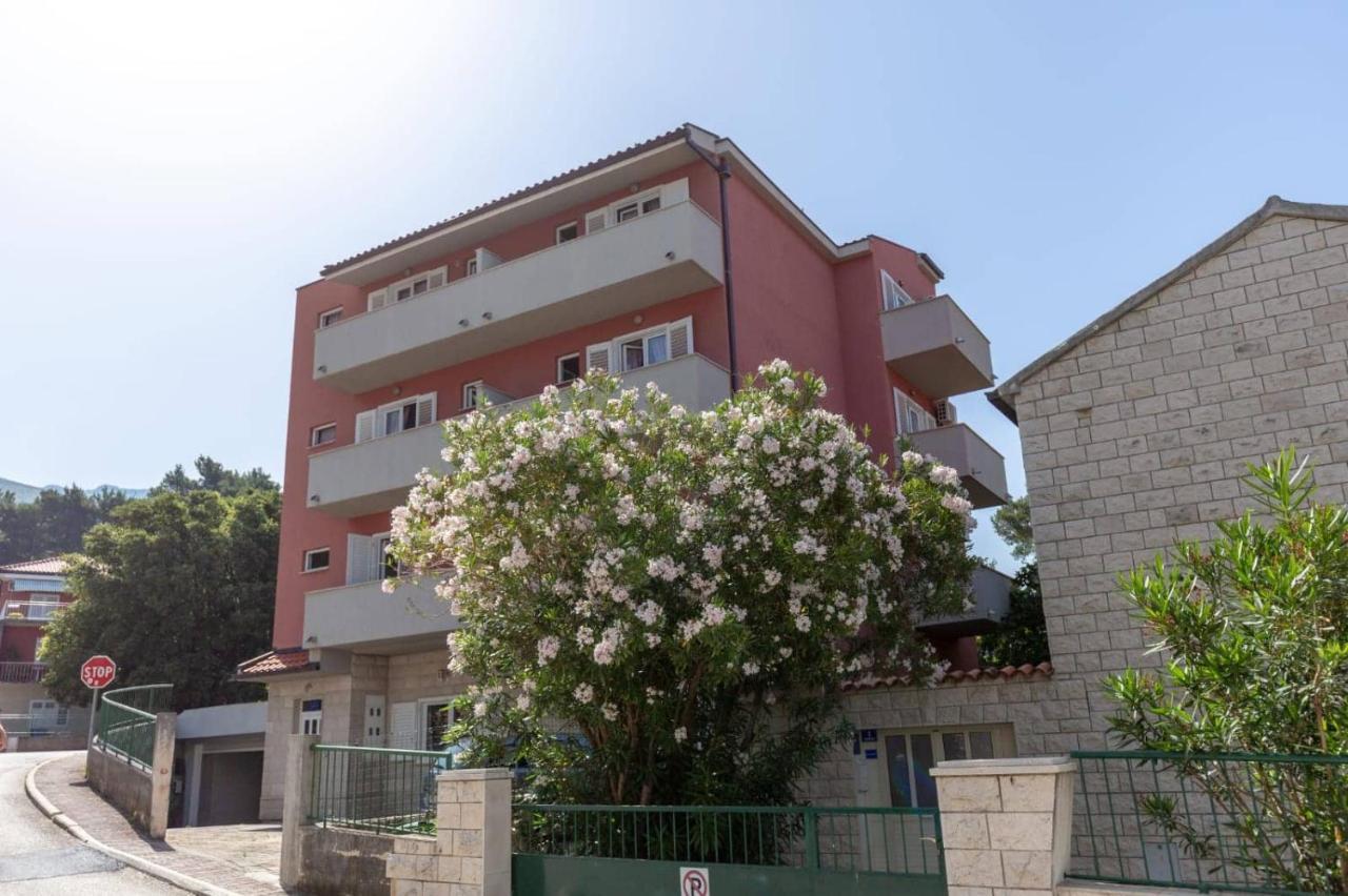 Apartments Elena Tučepi Exteriér fotografie